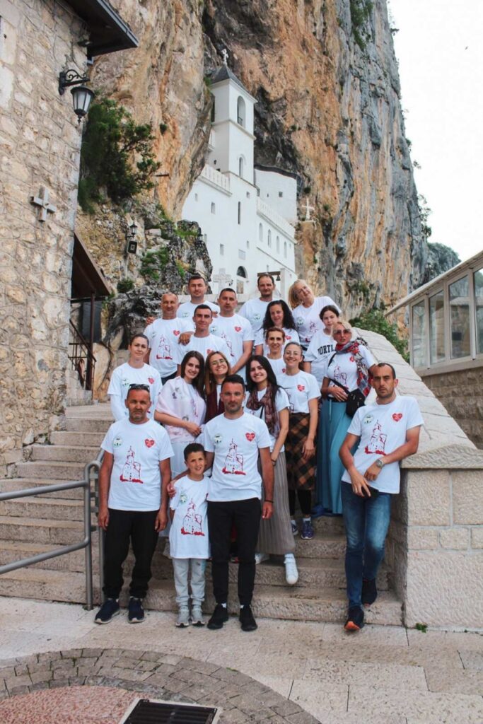 Pokloničko putovanje do Manastira Ostrog